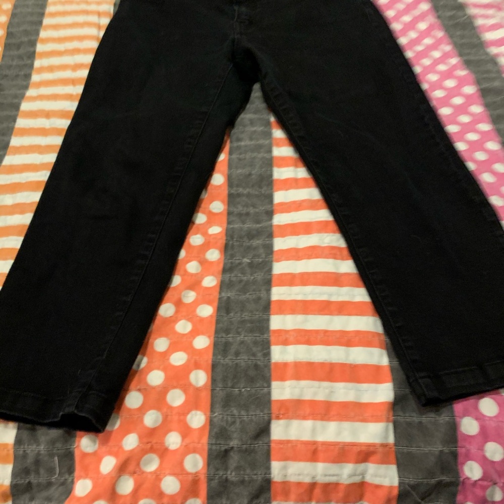 Celebrity , pink 7 capris